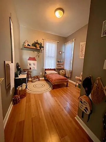 839 E John St — Photo 5