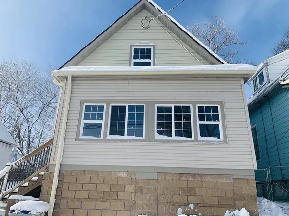 2757 North 11th LANE, Milwaukee, WI 53206