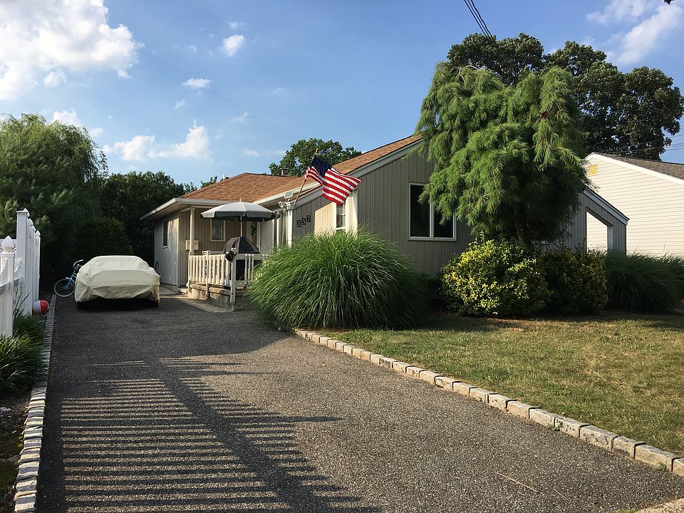 1st image of 357 Mineola Ave