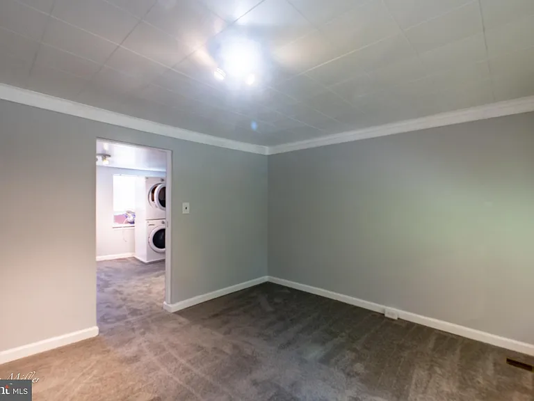 608 S Milton Ave — Photo 16