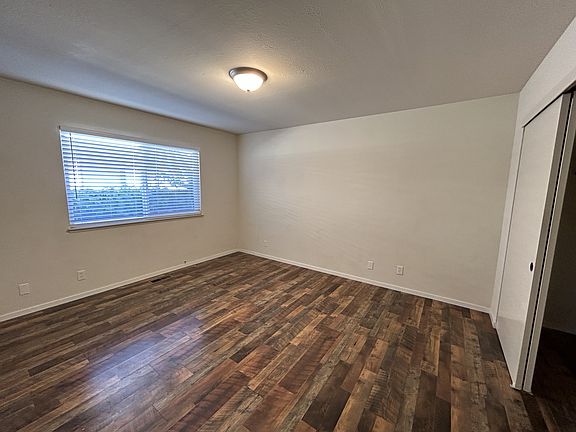 5th image of 467 E McKinley Ave