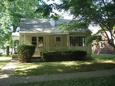 1st image of 1047 W Park Dr