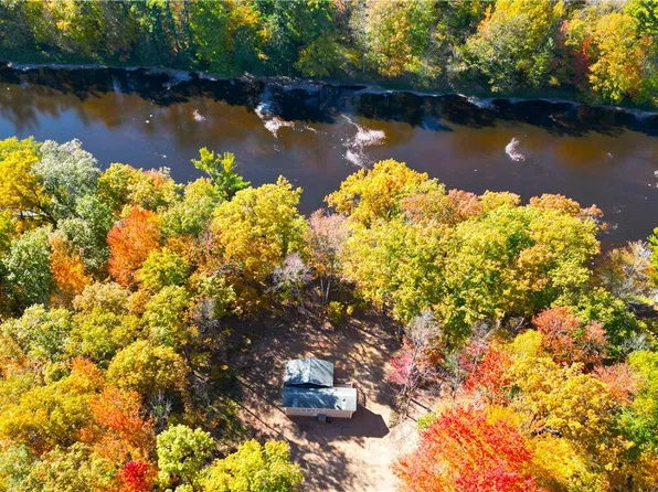 N1897 East River Run Road, Ladysmith, WI 54848