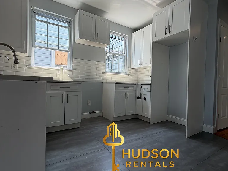 227 Bidwell Ave #2 — Photo 1