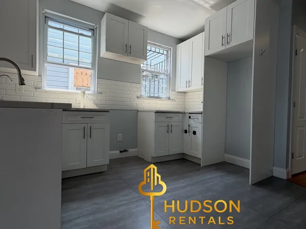 227 Bidwell Ave Floor 2, Jersey City, NJ 07305