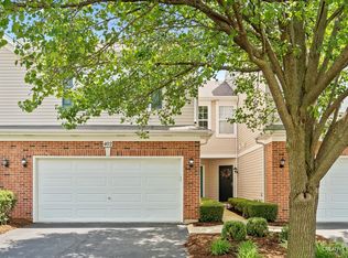 402 Merlot Ct, Oswego, IL 60543