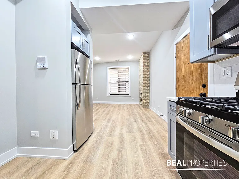 428-38 West Belden — Photo 32