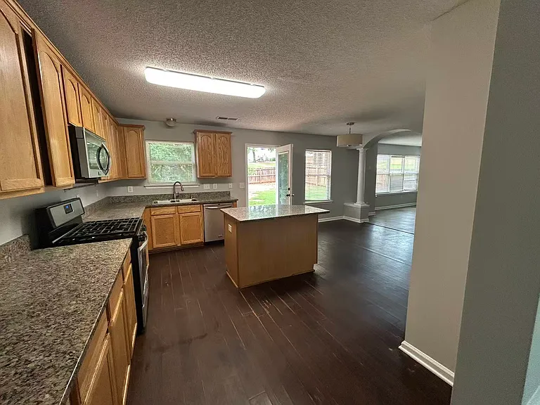 3324 Blue Springs Sta NW — Photo 27