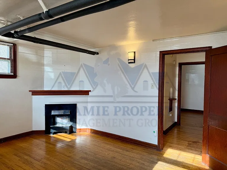 415 E Kearney St #3 — Photo 8