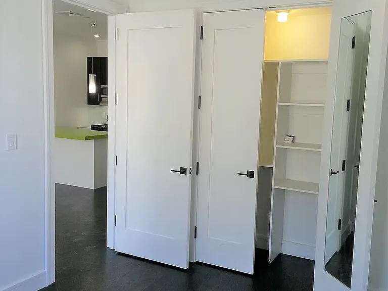 147 Rogers Ave #3B — Photo 6