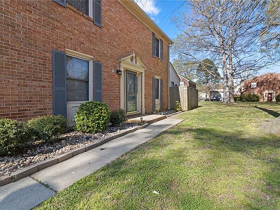 3rd image of 14551 Old Courthouse Way #F