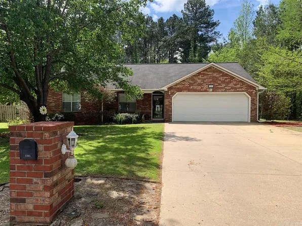 1365 Camellia Dr, Camden, AR 71701