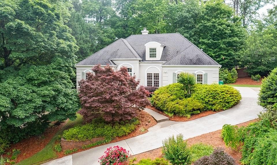1st image of 2695 Rangewood Dr