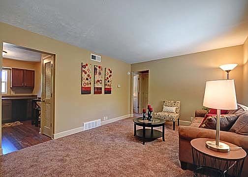 2nd image of 421 N 40th St APT 15