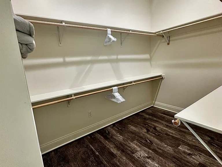 2310 Timberlane Dr — Photo 9