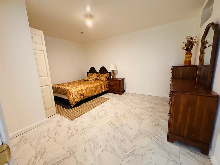 17754 Avenel Ln #BASEMENT — Photo 19