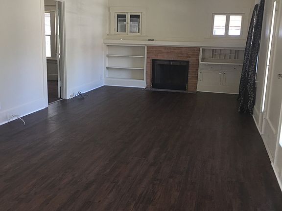 3rd image of 444 W Lexington Dr