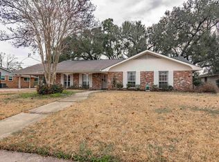 1064 Woodhaven St, Baton Rouge, LA 70815