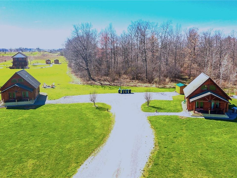 1st image of 448 & 450 Armstrong Rd