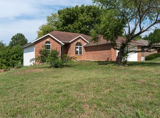 829 S Pershing St, Willard, MO 65781