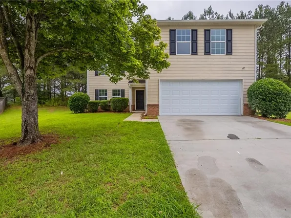 450 Pinevale Ct, Atlanta, GA 30349