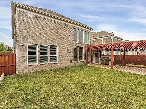 5th image of 14109 Sparrow Hill Dr