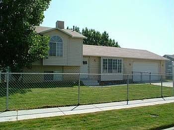 1st image of 5787 Woodview Dr