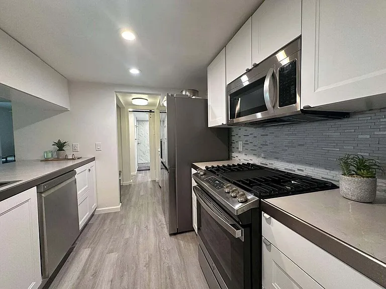 2023 N Via Miraleste — Photo 21