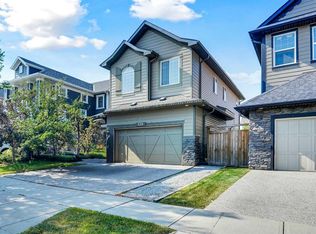 139 E Legacy Cir SE, Calgary, AB T2X 0X7