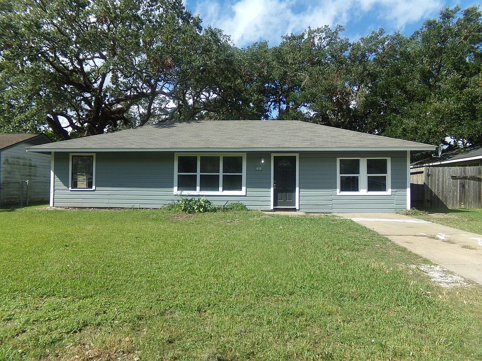 1st image of 141 Gardenia St