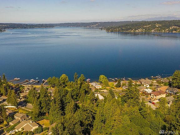 Directly over the property, looking north on Lake Sammamish. The property includes two lots - Bellevue addresses of 4060 W Lake 