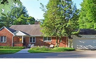 12 Scuppo Rd, Woodbury, CT 06798
