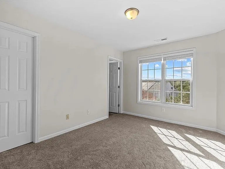 650 Ganyard Farm Way #8 — Photo 6