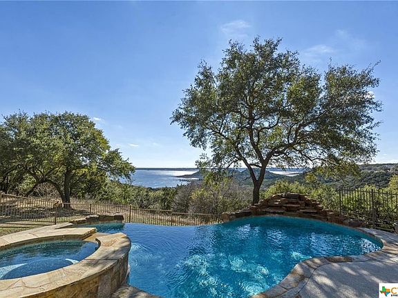 5th image of 4411 Lago Vista Dr