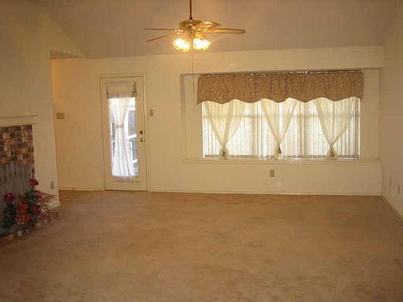 2nd image of 6928 Moccasin Dr