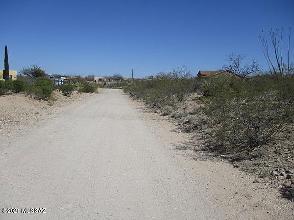2nd image of 3040 E Darlene Dr