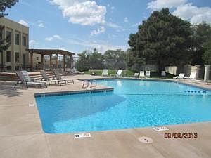 5th image of 609 Hidden Valley Dr SE