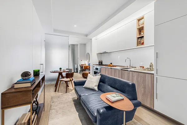 Rented by REAL New York | media 3