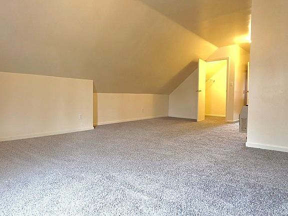 5th image of 539 Ferndale Ave