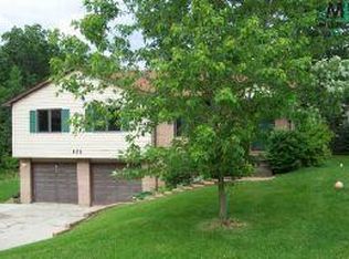 806 N Conklin Rd, Lake Orion, MI 48362