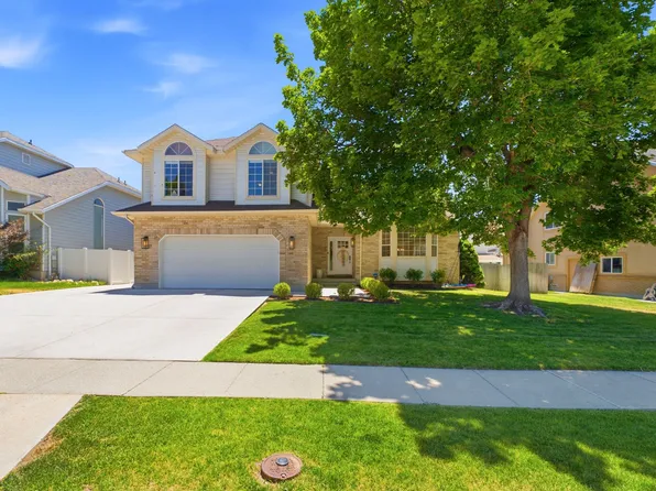 2154 E New Horizon Dr, Sandy, UT 84093