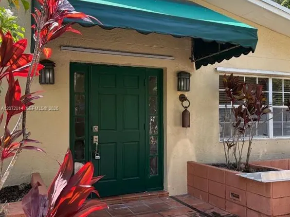 15190 Old Cutler Rd, Palmetto Bay, FL 33158