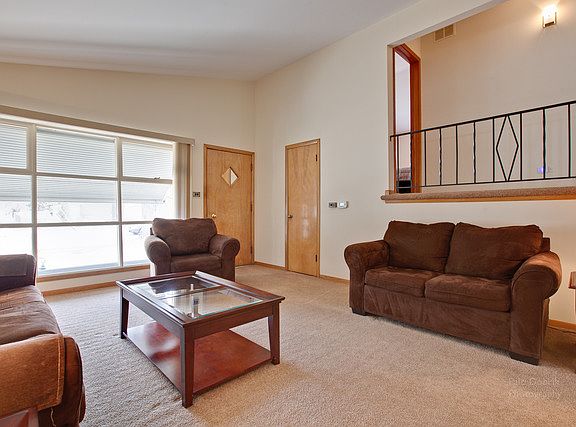 5th image of 2126 Ash St