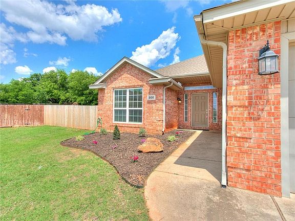 3rd image of 800 Bryan Dr
