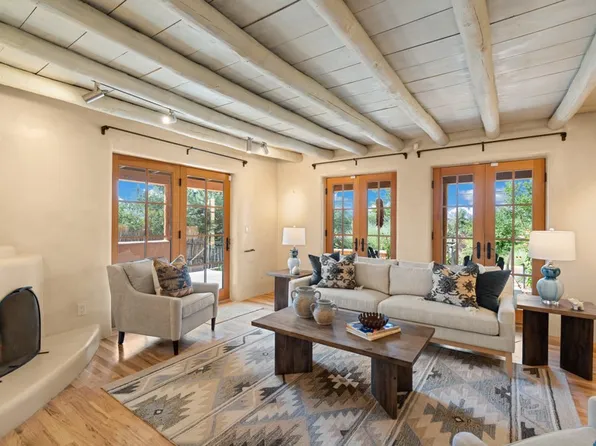1148 Camino San Acacio, Santa Fe, NM 87505
