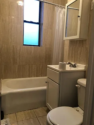 Rented by HFF Realty LLC | media 4