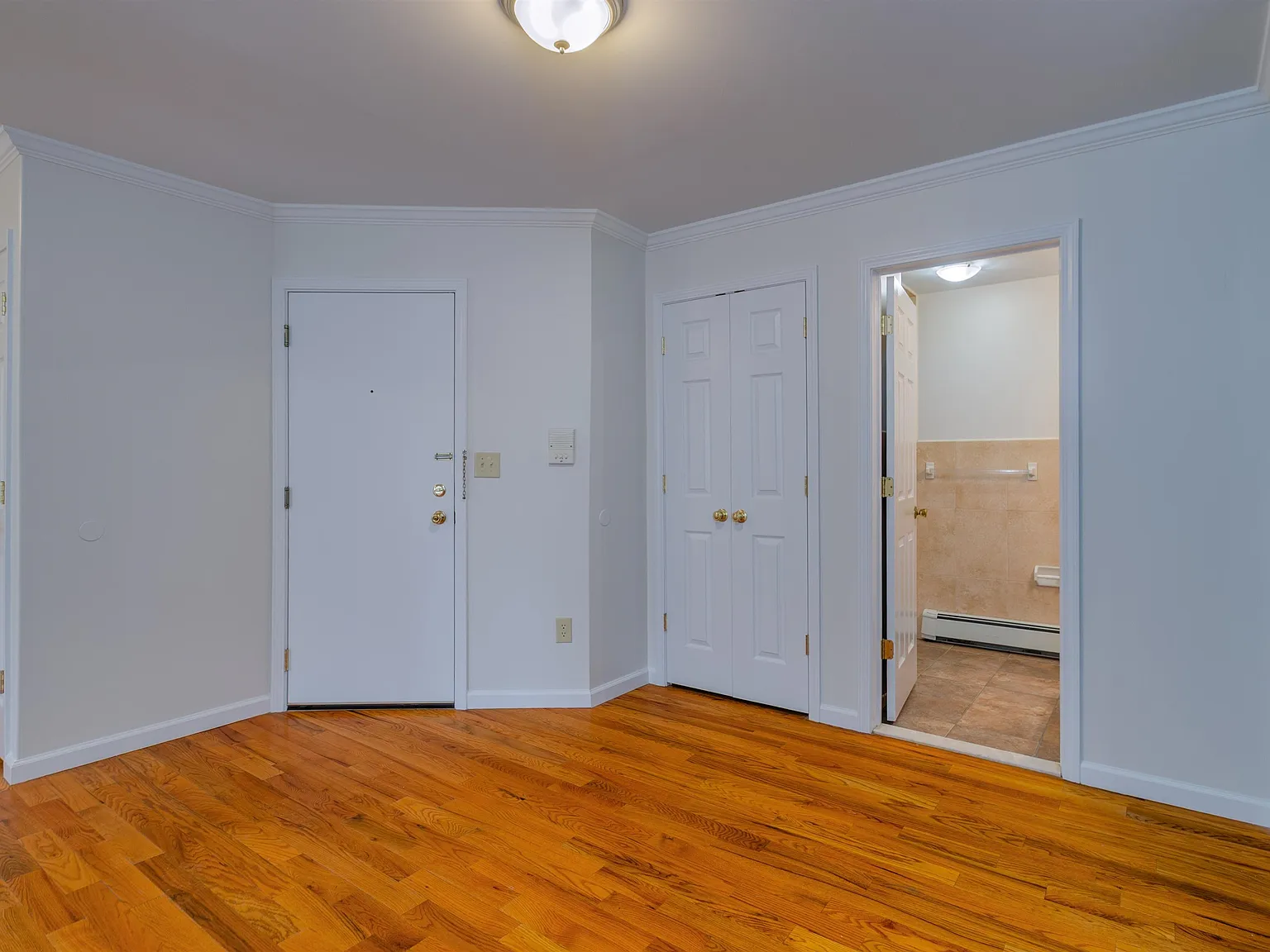 1 bed, 1.0 bath, $1,750 — Photo 3