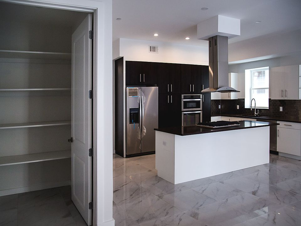 1st image of 2271 Ocean Ave #22