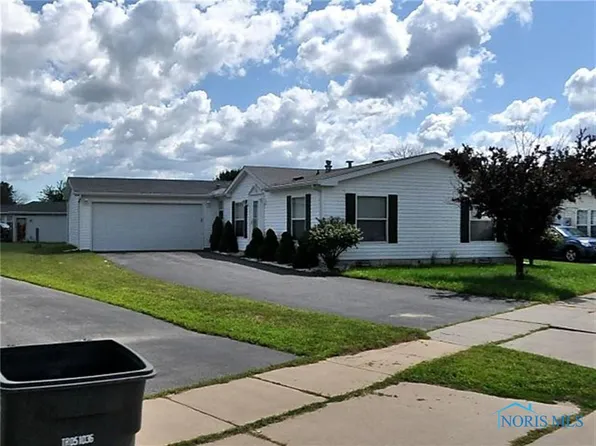 1225 Greystone Pkwy, Toledo, OH 43615