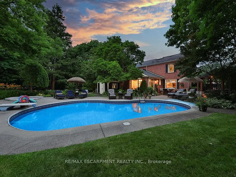 3555 Kingbird Ct — Photo 50